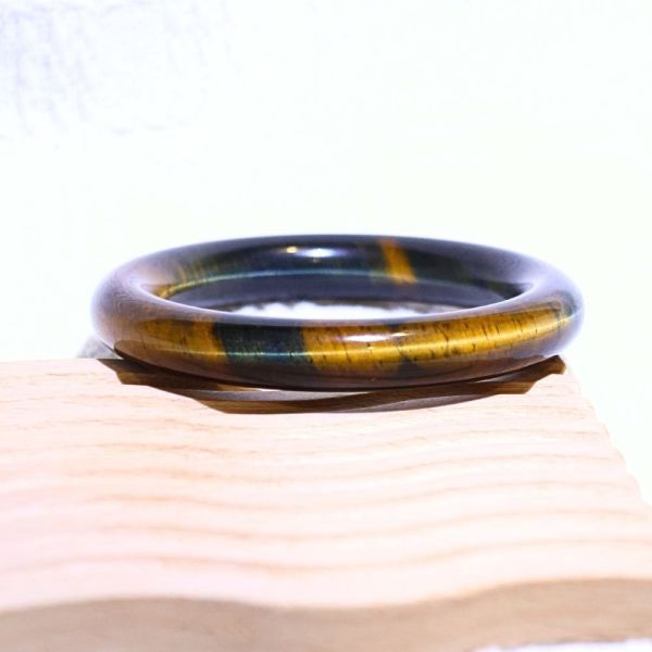 自信招財│虎眼石手鐲│圓骨鐲-51mm 水晶手鐲,開運手鐲,招財手鐲,招財水晶手鐲推薦,粉水晶手鐲,紫水晶手鐲,黃水晶手鐲,黑曜石手鐲,女生適合戴的水晶手鐲,2025年最旺水晶手鐲,水晶手鏈,水晶飾品,水晶手鐲佩戴禁忌