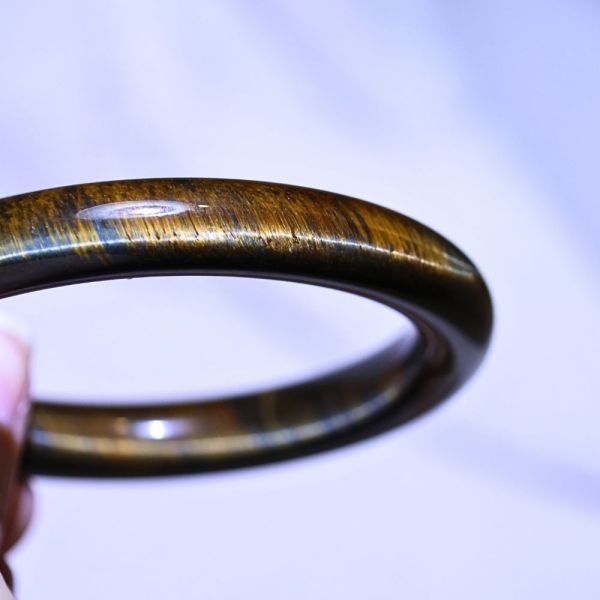 自信招財│虎眼石手鐲│圓骨鐲-57.3mm 水晶手鐲,開運手鐲,招財手鐲,招財水晶手鐲推薦,粉水晶手鐲,紫水晶手鐲,黃水晶手鐲,黑曜石手鐲,女生適合戴的水晶手鐲,2025年最旺水晶手鐲,水晶手鏈,水晶飾品,水晶手鐲佩戴禁忌