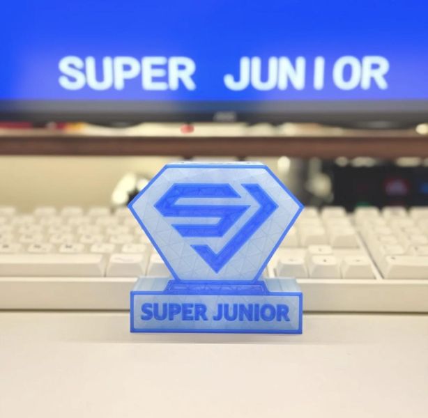 【代購】手燈底座｜Super Junior ｜淺藍款 十二星座水晶,星座開運水晶,星座專屬水晶,星座運勢飾品,水晶能量石,星座水晶擺件,開運水晶推薦,星座能量飾品,星座生日禮物,星座幸運物,星座開運水晶推薦,星座靈性療癒