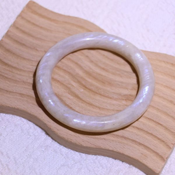 消除惡夢│日月同輝手鐲│圓骨鐲-54.3mm 水晶手鐲,開運手鐲,招財手鐲,招財水晶手鐲推薦,粉水晶手鐲,紫水晶手鐲,黃水晶手鐲,黑曜石手鐲,女生適合戴的水晶手鐲,2025年最旺水晶手鐲,水晶手鏈,水晶飾品,水晶手鐲佩戴禁忌