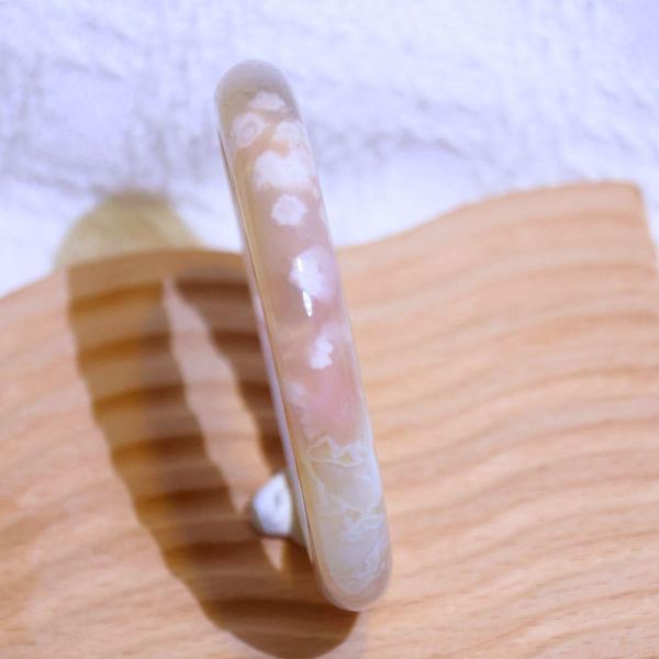 友愛與希望│櫻花瑪瑙手鐲│平安鐲-54.6mm 水晶手鐲,手鐲,玉手鐲,水晶手鐲如何保養,紫水晶手鐲,粉晶手鐲,櫻花瑪瑙鐲,雕刻鐲,佘太翠,藍磷灰,黑曜石,手鐲款式,手鐲尺寸,手鐲鐲型,天然水晶手鐲,水晶手鐲功效