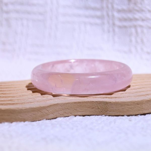 愛情之石│粉晶手鐲│平安鐲-51.5mm 水晶手鐲,開運手鐲,招財手鐲,招財水晶手鐲推薦,粉水晶手鐲,紫水晶手鐲,黃水晶手鐲,黑曜石手鐲,女生適合戴的水晶手鐲,2025年最旺水晶手鐲,水晶手鏈,水晶飾品,水晶手鐲佩戴禁忌