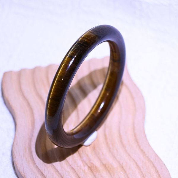 自信招財│虎眼石手鐲│圓骨鐲-57.4mm 水晶手鐲,開運手鐲,招財手鐲,招財水晶手鐲推薦,粉水晶手鐲,紫水晶手鐲,黃水晶手鐲,黑曜石手鐲,女生適合戴的水晶手鐲,2025年最旺水晶手鐲,水晶手鏈,水晶飾品,水晶手鐲佩戴禁忌