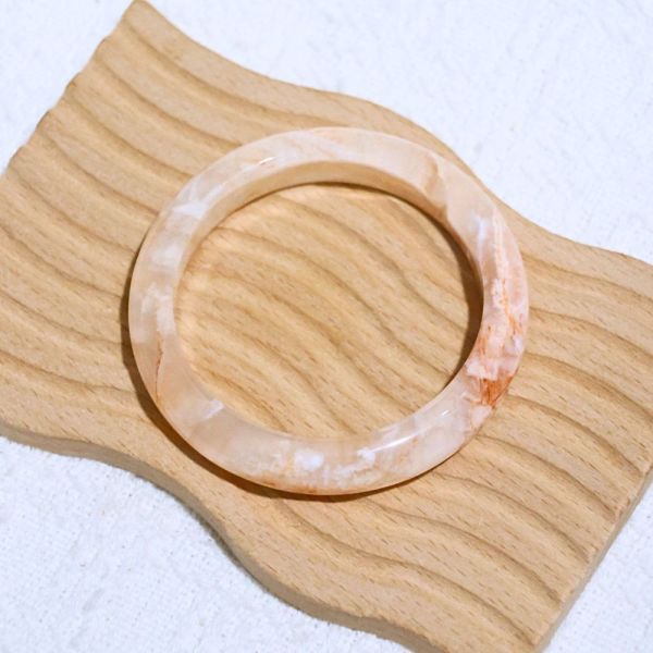 祈願之石│雪花幽靈手鐲│平安鐲-54.3mm 水晶手鐲,手鐲,玉手鐲,水晶手鐲如何保養,紫水晶手鐲,粉晶手鐲,櫻花瑪瑙鐲,雕刻鐲,佘太翠,藍磷灰,黑曜石,手鐲款式,手鐲尺寸,手鐲鐲型,天然水晶手鐲,水晶手鐲功效