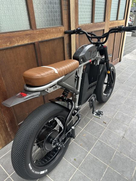 R布魯克林(新款控制器） Super73 Rbrooklyn.super73正版