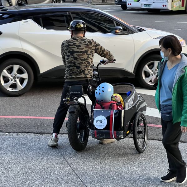 歐洲最屌邊車 
