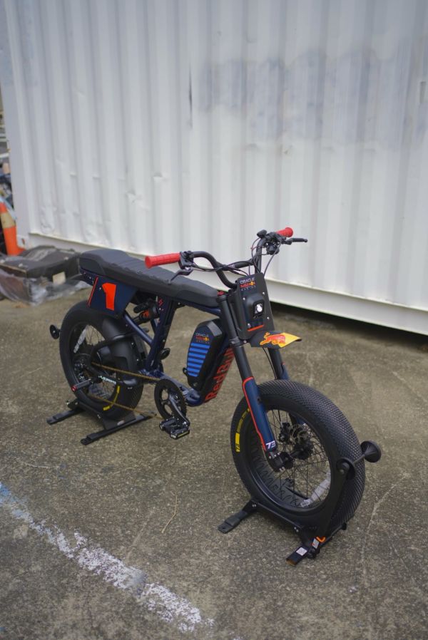 ORACLE RED BULL RACING紅牛限量款Ｒ ADV REDBULL車隊,SUPER73聯名限量款,SUPER73紅牛冠軍限量車,SUPER73代購,電輔車專賣店,台中市電輔車,台中電輔車
