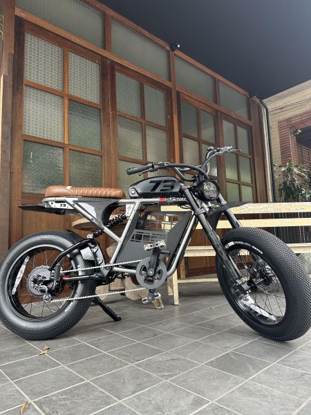 R布魯克林(新款控制器） Super73 Rbrooklyn.super73正版