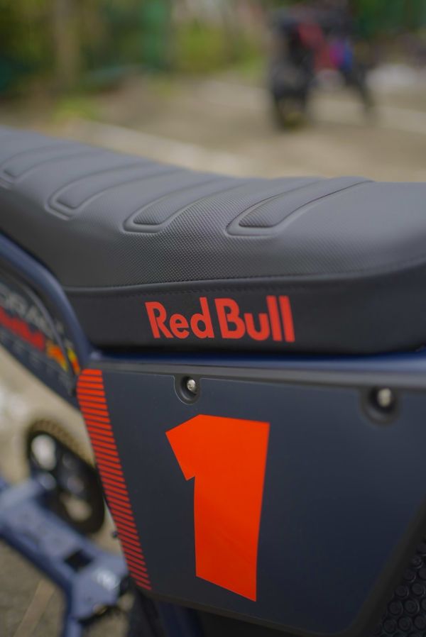 ORACLE RED BULL紅牛限量款RACING Z ADVENTUE REDBULL車隊,SUPER73聯名限量款,SUPER73紅牛冠軍限量車,SUPER73代購,電輔車專賣店,台中電輔車,台中電輔車專賣店,電輔車維修