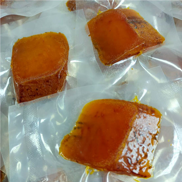 野生一口吃烏魚子 