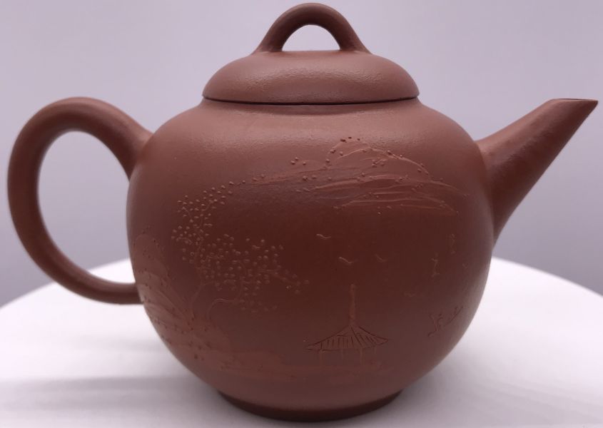 1995年仿古環勾龍蛋壺(朱泥)(作者:怡陶軒) 