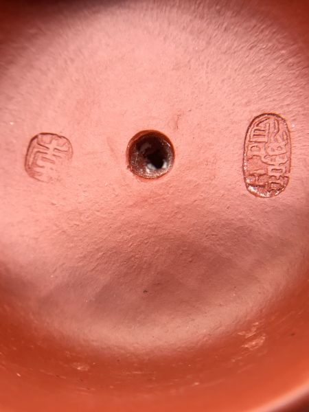 現代(朱泥)平蓋龍蛋(作者:李紅娟)現代(朱泥)平蓋龍蛋(作者:李紅娟) 