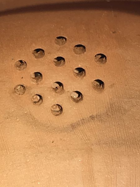 1990年梅報春(紅土)(作者:李偉強) 