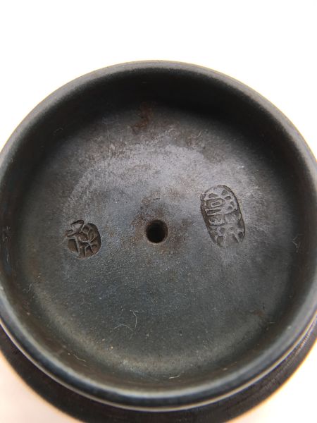 1990年綠泥壽桃壺 