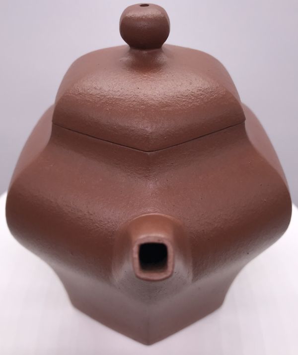 1990年代仿古六方宮燈壺(朱泥)(作者:孟臣) 