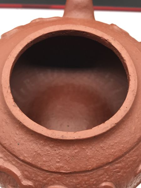 1990年龍形扁燈壺(紅土)(作者:龍山人) 