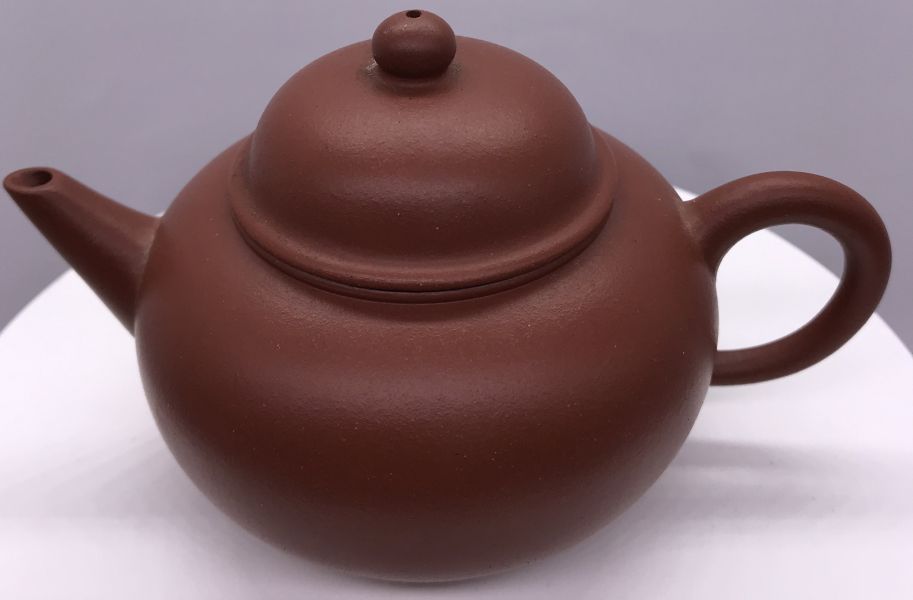 1990年凸蓋6杯標準壺(紅土)(作者:張鴻坤) 