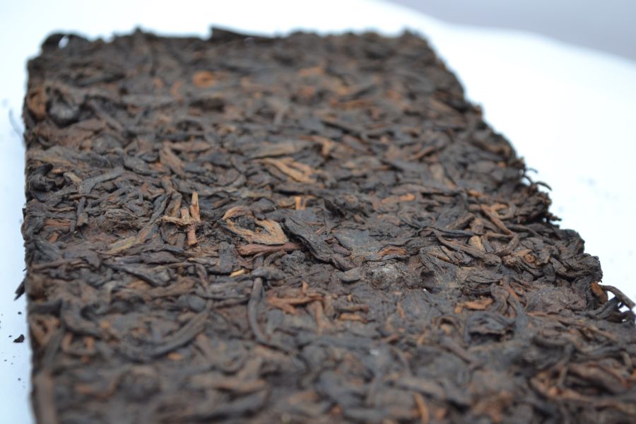 2004白色雲南磚茶250g 