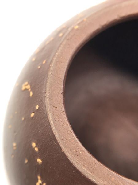 1975年金點梨型壺(鋪砂)(作者:孟臣) 