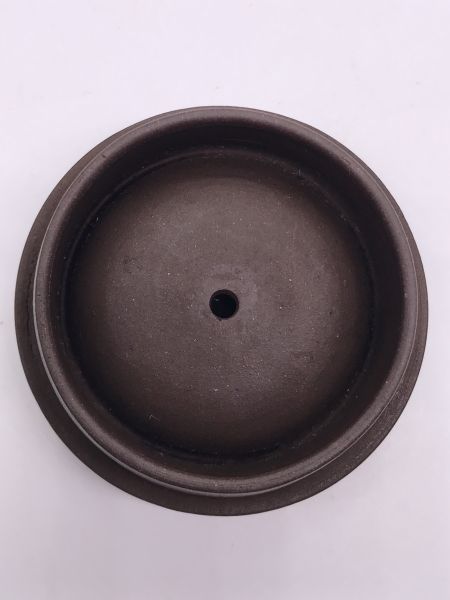 1980年牛蓋圓珠壺(紫砂)(作者:周蘭芳) 