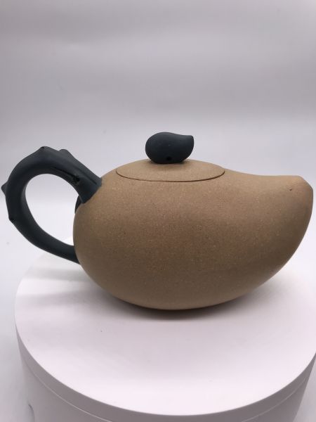 1980年芒果段泥茶壺 