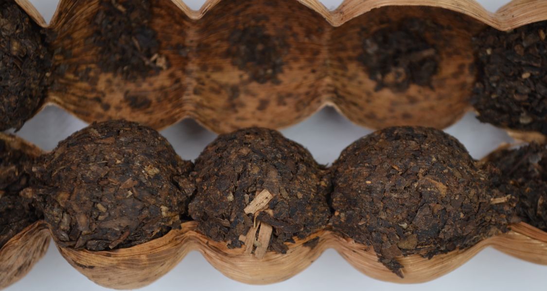 百年竹殼普洱茶老茶(1條) 