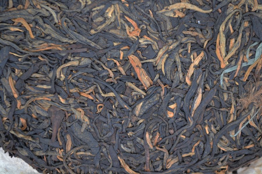 2010大雪山紅茶茶餅 