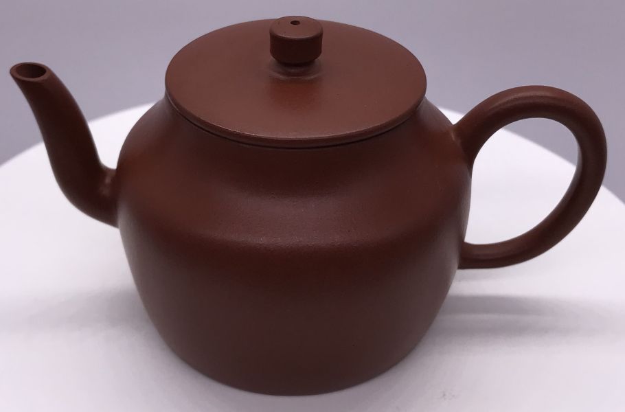 清代古壺(朱泥)(作者:乾隆年製) 