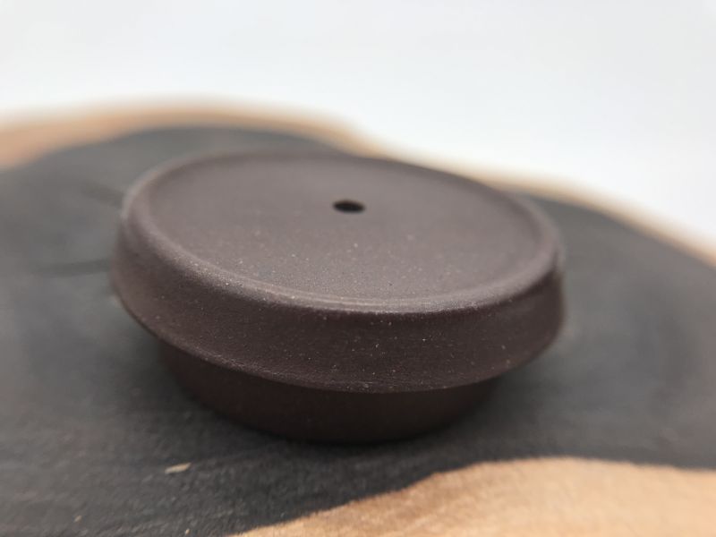 民國初年月中景紫砂茶壺 