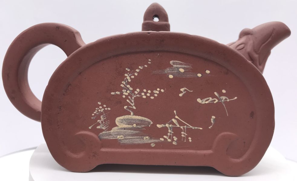 仿時大彬泥繪竹簡龍身壺(紫砂清水) 