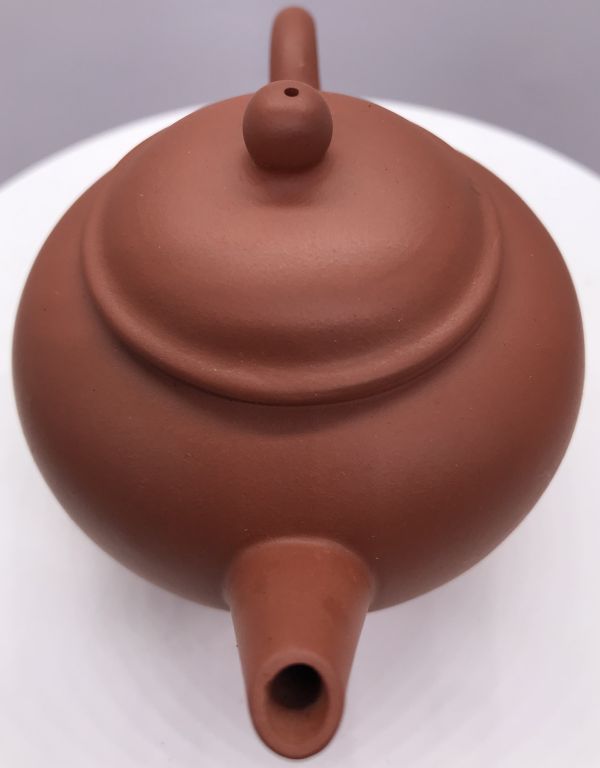 1975年早期二廠壺標準壺6杯(紅土)(作者中國宜興) 