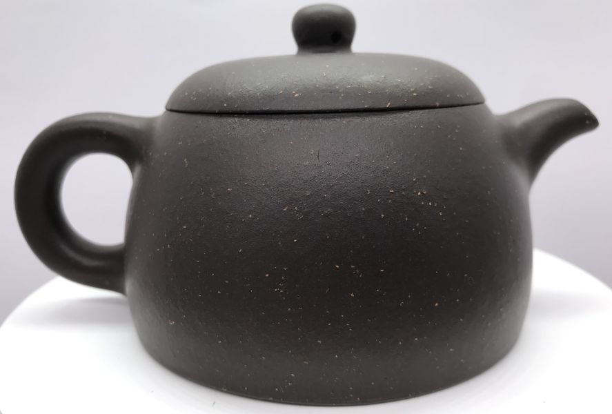 1990年延年益壽壺(紫砂容砂)(作者:施小馬) 