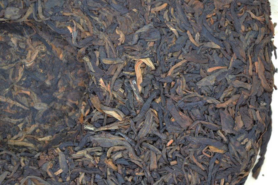 2004布朗山銀獎娃娃餅茶 