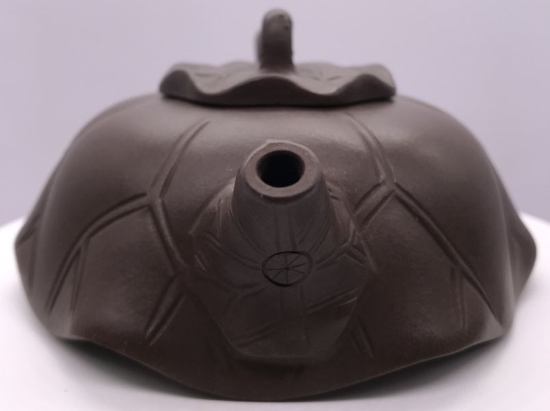 1990年荷葉紫砂壺(王連芳) 