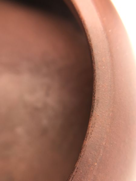 1970年早期圓扁壺(紫砂)(作者:張國華) 