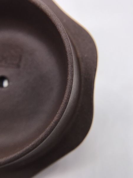 1990年荷葉紫砂壺(王連芳) 