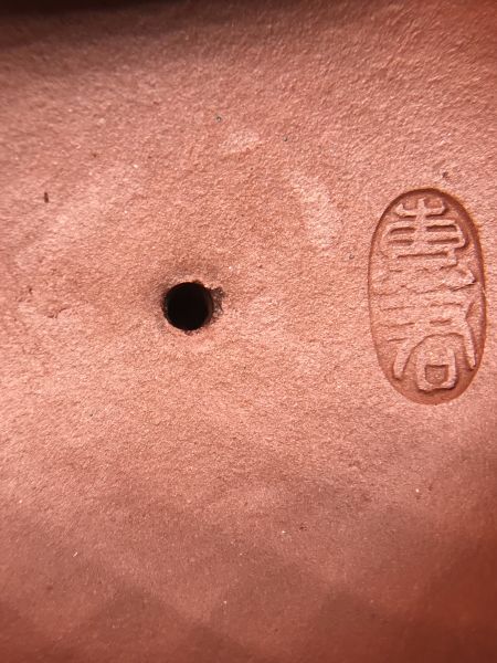 1980年芭樂壺(紅土)(作者:周惠君) 