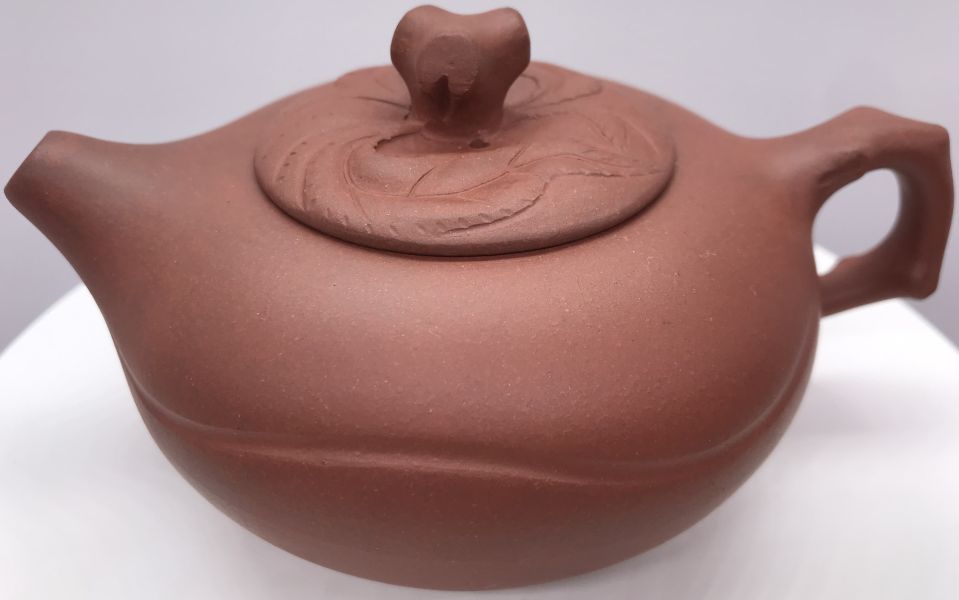 1970年羅漢壺(紅紫砂)(作者:中國宜興) 