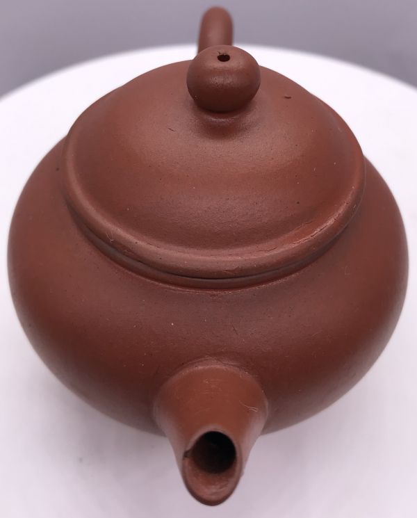 1970年代早期四杯標準壺(內紫外紅) 