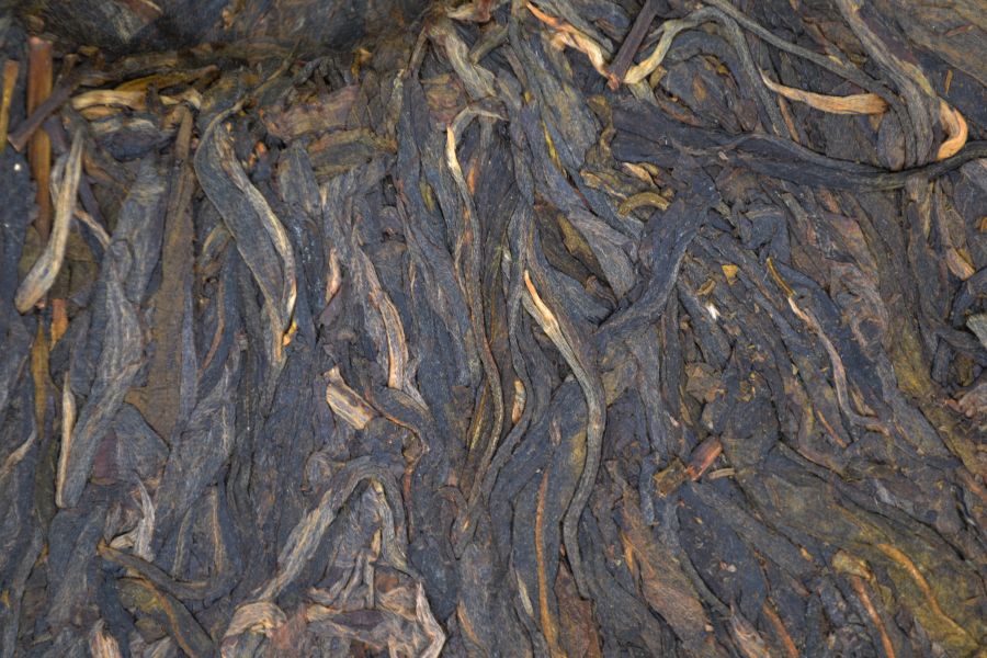 2002老樹把子茶餅 