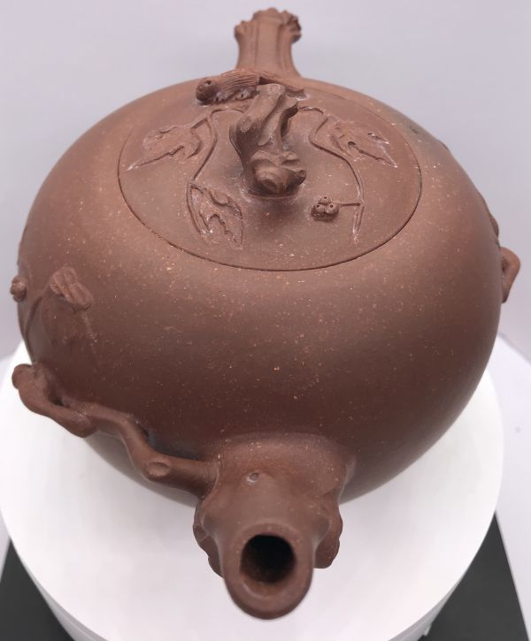 1960年葡萄松鼠豐收壺(作者:德順生)(紫砂清水泥) 