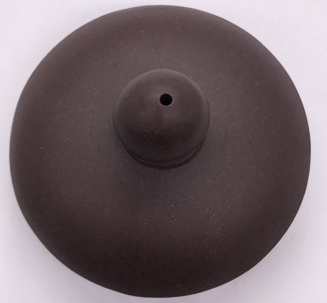 1980年玉笠壺(紫砂)(作者:吳小華) 