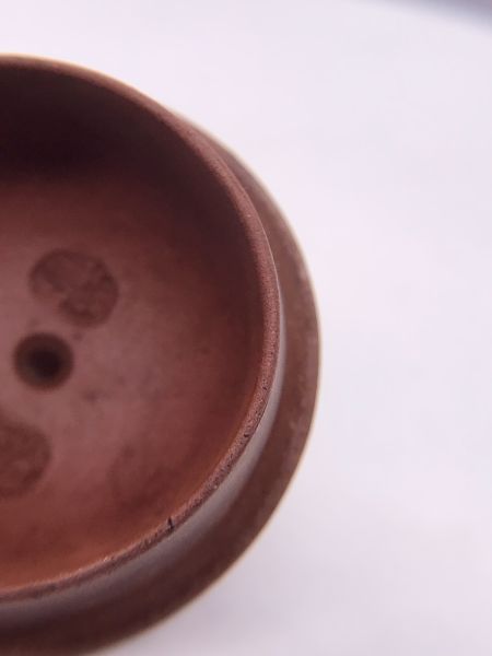 1980年甕型中梅壺(作者:梅寶玉)(紫砂清水泥) 