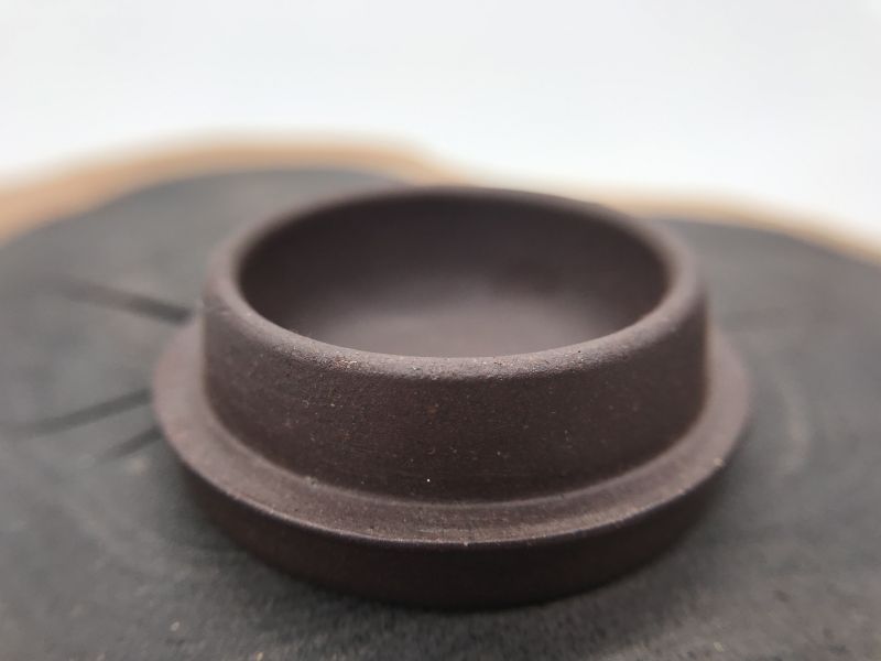 民國初年月中景紫砂茶壺 