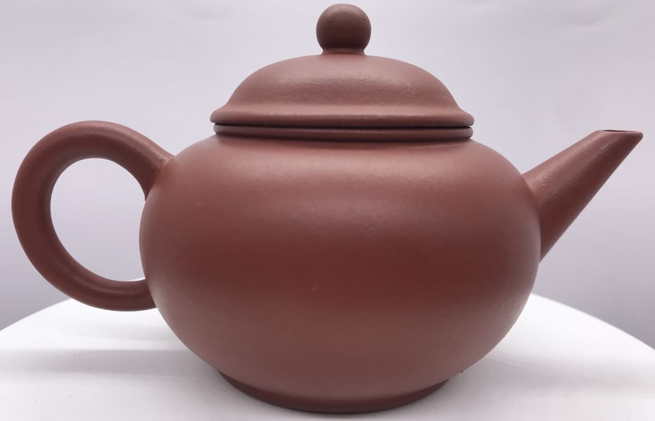 1983年民國72年(癸亥年)標準壺(8杯)(紅泥)(作者:高海庚) 