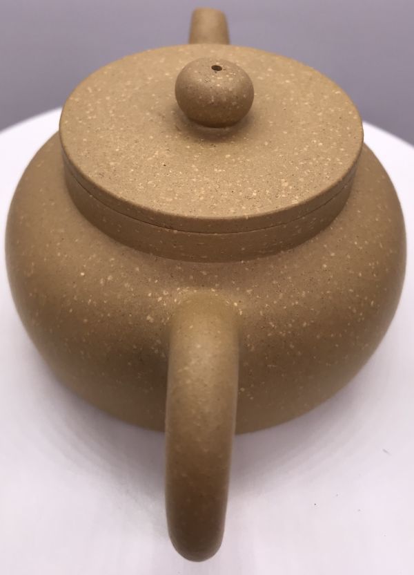 1980(白標)年平蓋圓珠(段泥)(作者:荊溪惠孟臣) 