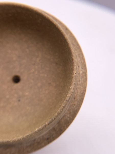 1990年(段泥)鴿嘴壺(作者:中國宜興) 