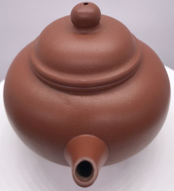 1980年早期12杯標準壺(紅土)(中國宜興) 