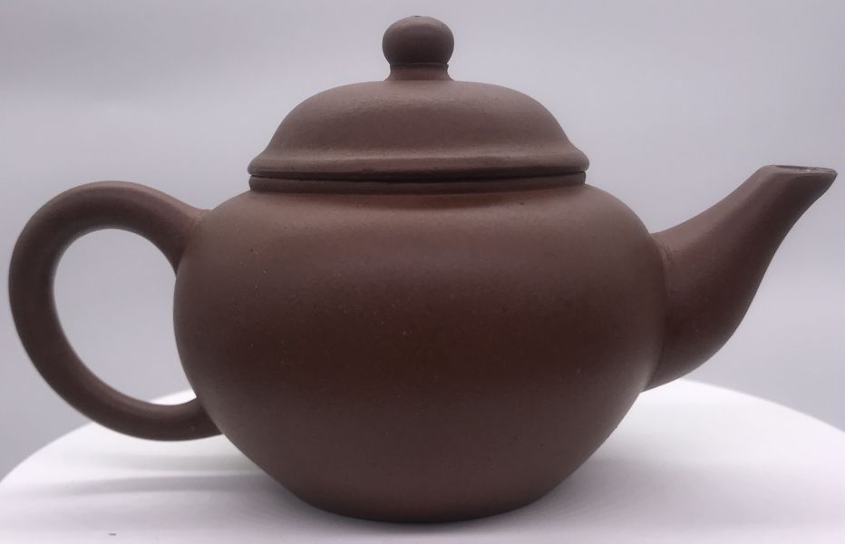 1980年鴿嘴茶壺(外紫內柚) 