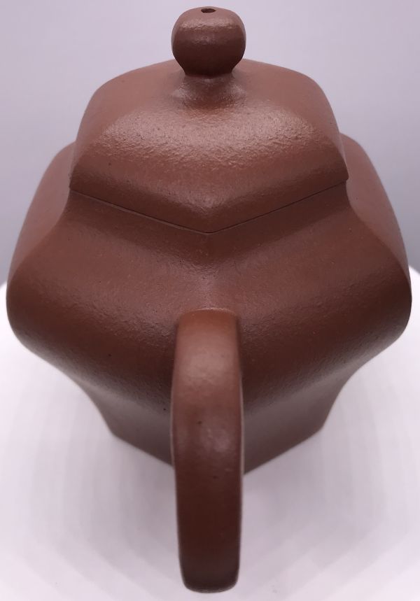 1990年代仿古六方宮燈壺(朱泥)(作者:孟臣) 